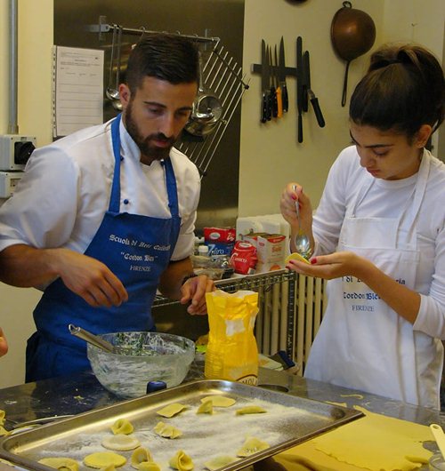 At the Cordon Blue Cookery School, Chef Pistolesi conducts a wine and food session